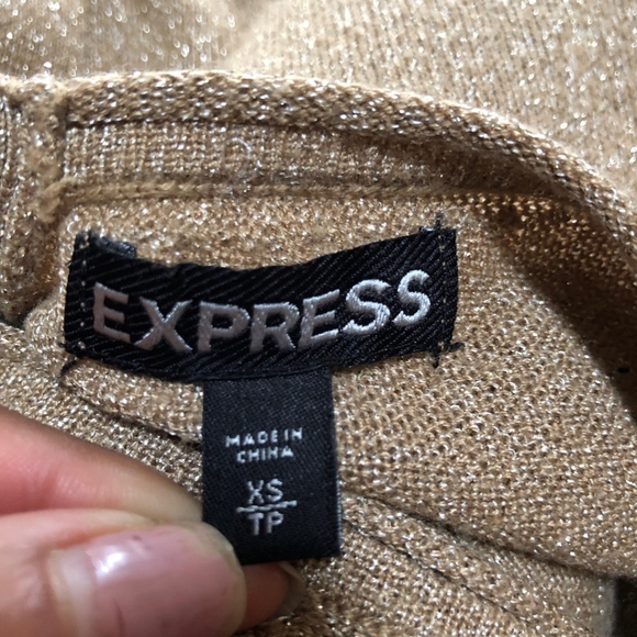 V-Neck - V-Back top with Gold Sparkle detail - Picture 5 of 5